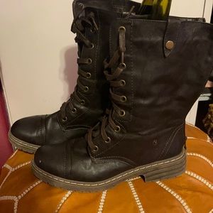 Torrid boots.